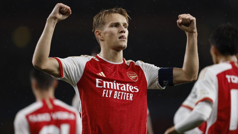 Đội trưởng Martin Ødegaard